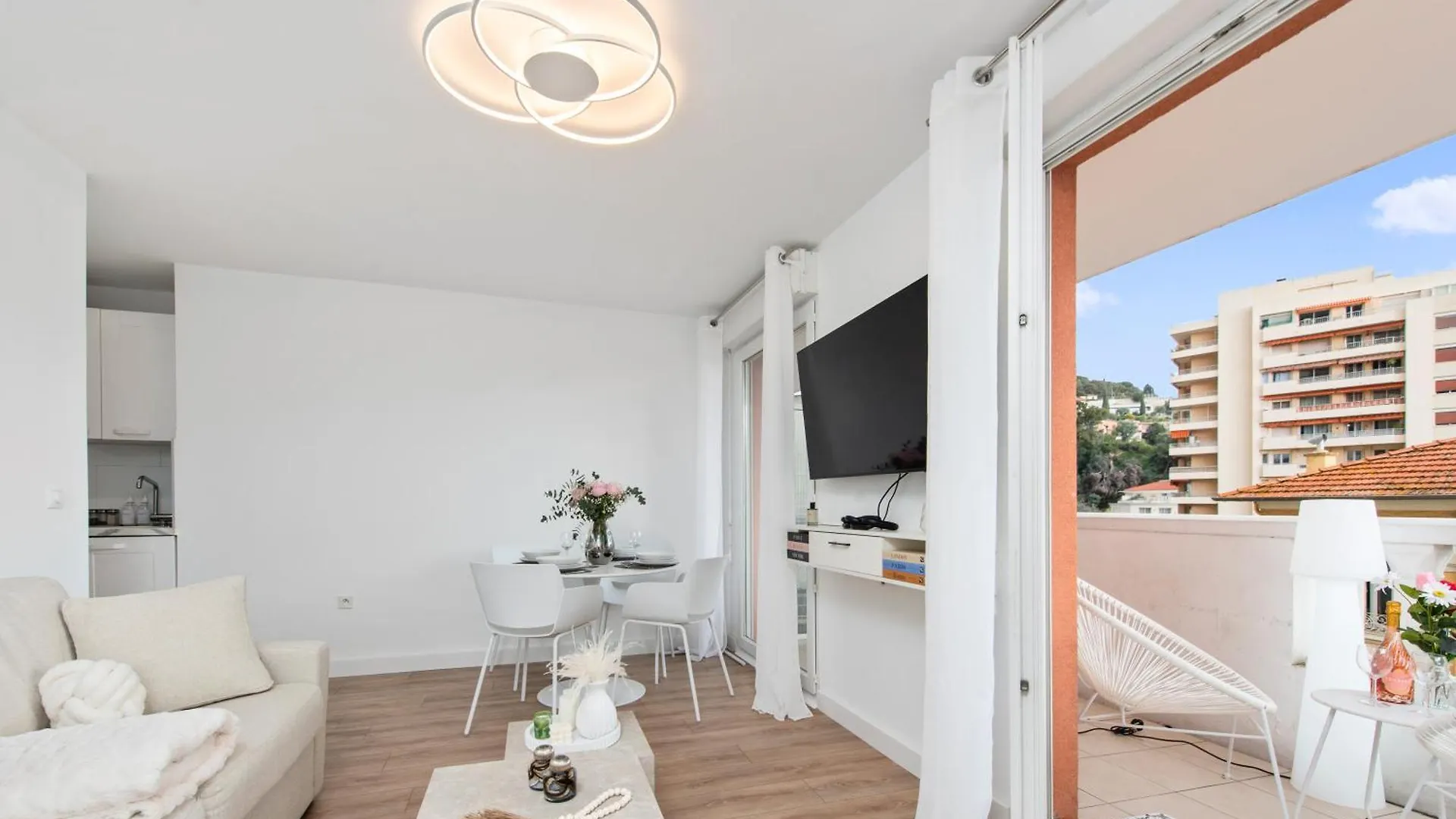 Villa Renaissance II - Somptueux Deux Pieces - Monaco - Parking Gratuit Beausoleil